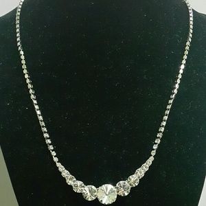 Made in korea, styis ,Beautiful Elegant necklace